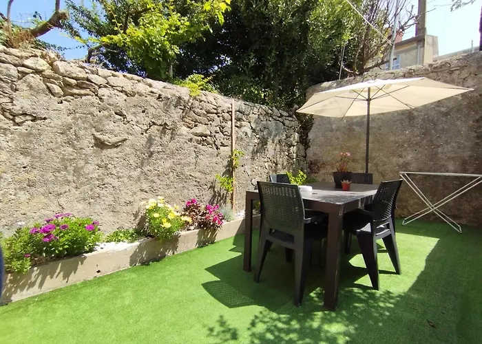 Laranjal Guesthouse